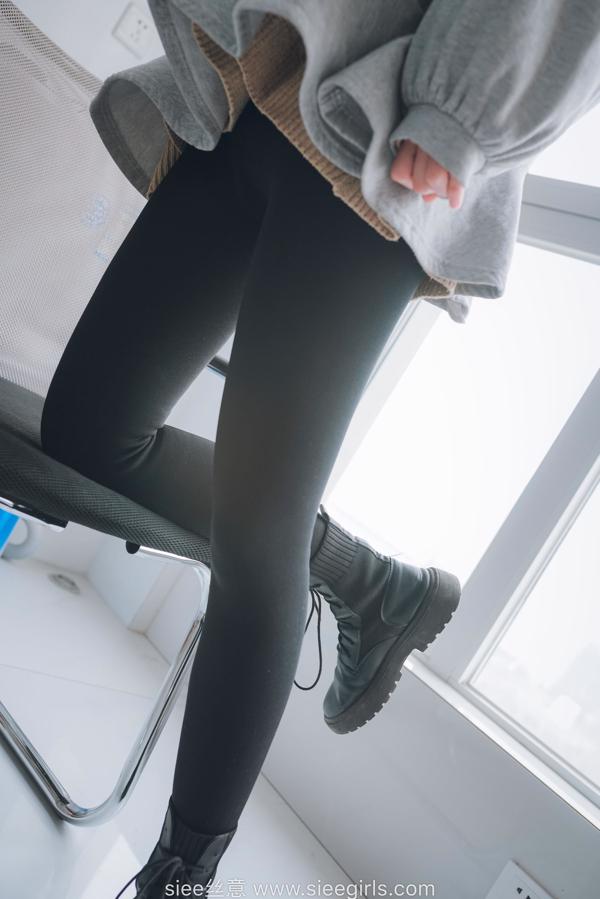 [Gezien SIEE] No.438 Hanhan "Broken Dreams and Green Smoke, Falling Down and Silent"