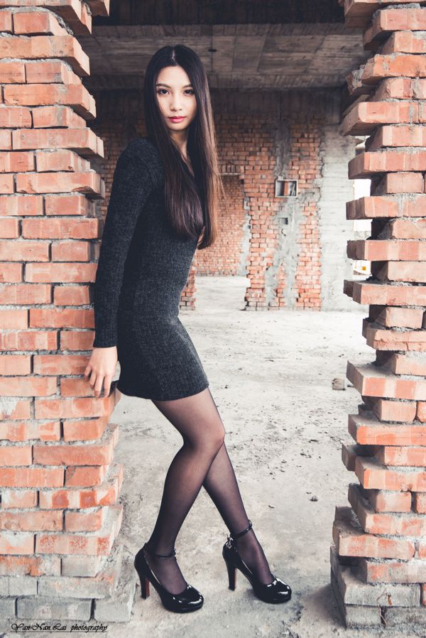 [Taiwanese model] Jenny "Black Silk Outside Shooting"